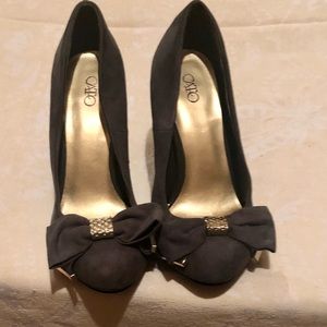 Woman’s  pumps